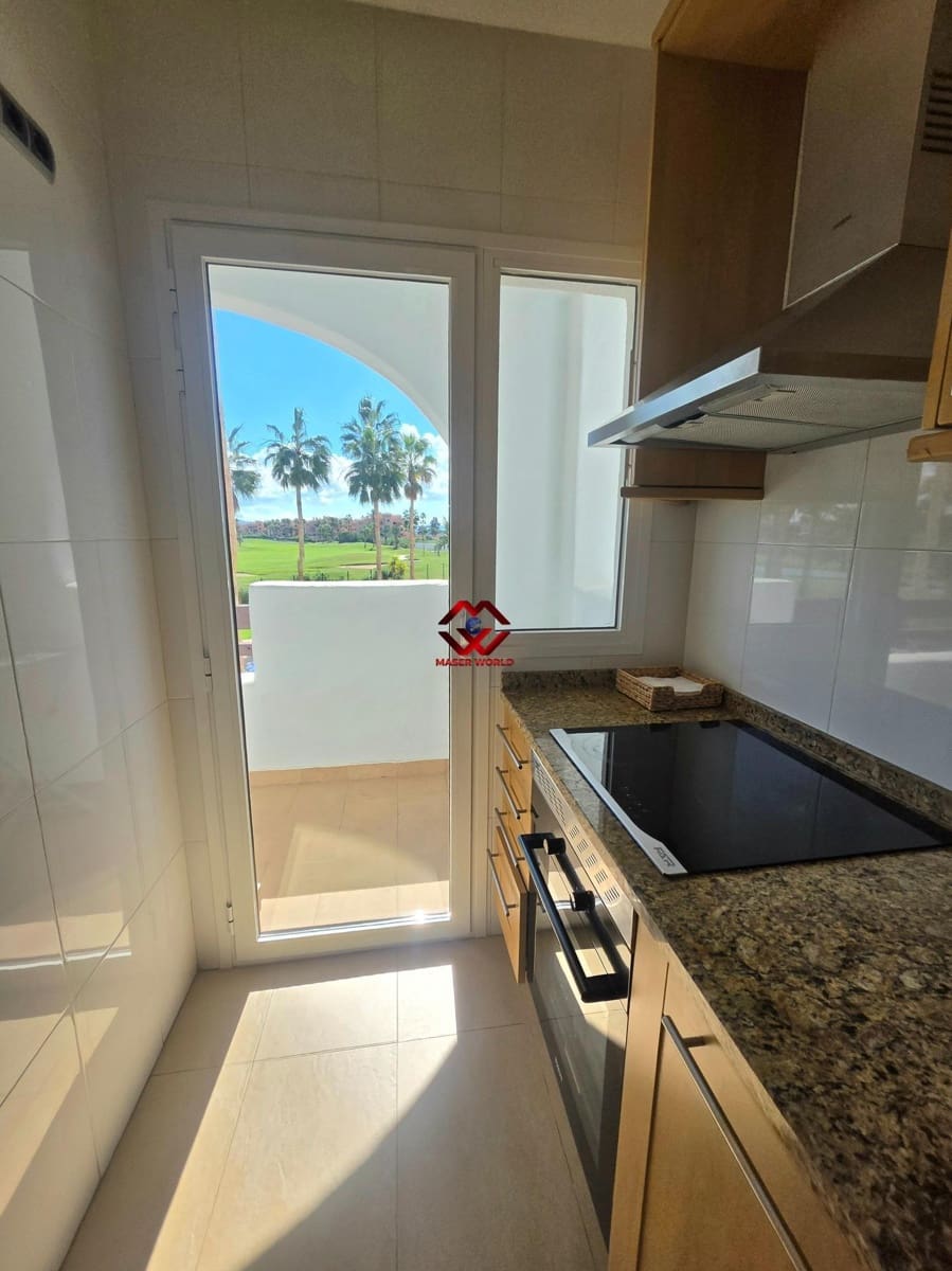 2 soverom Leilighet til salgs i Los Alcazares med svømmebasseng garasje - € 219 000 (Ref: 10159670)