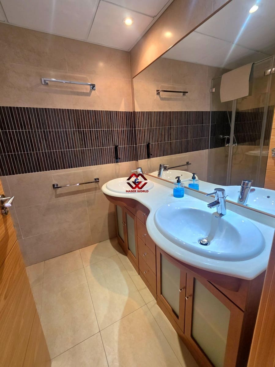 2 soverom Leilighet til salgs i Los Alcazares med svømmebasseng garasje - € 219 000 (Ref: 10159670)