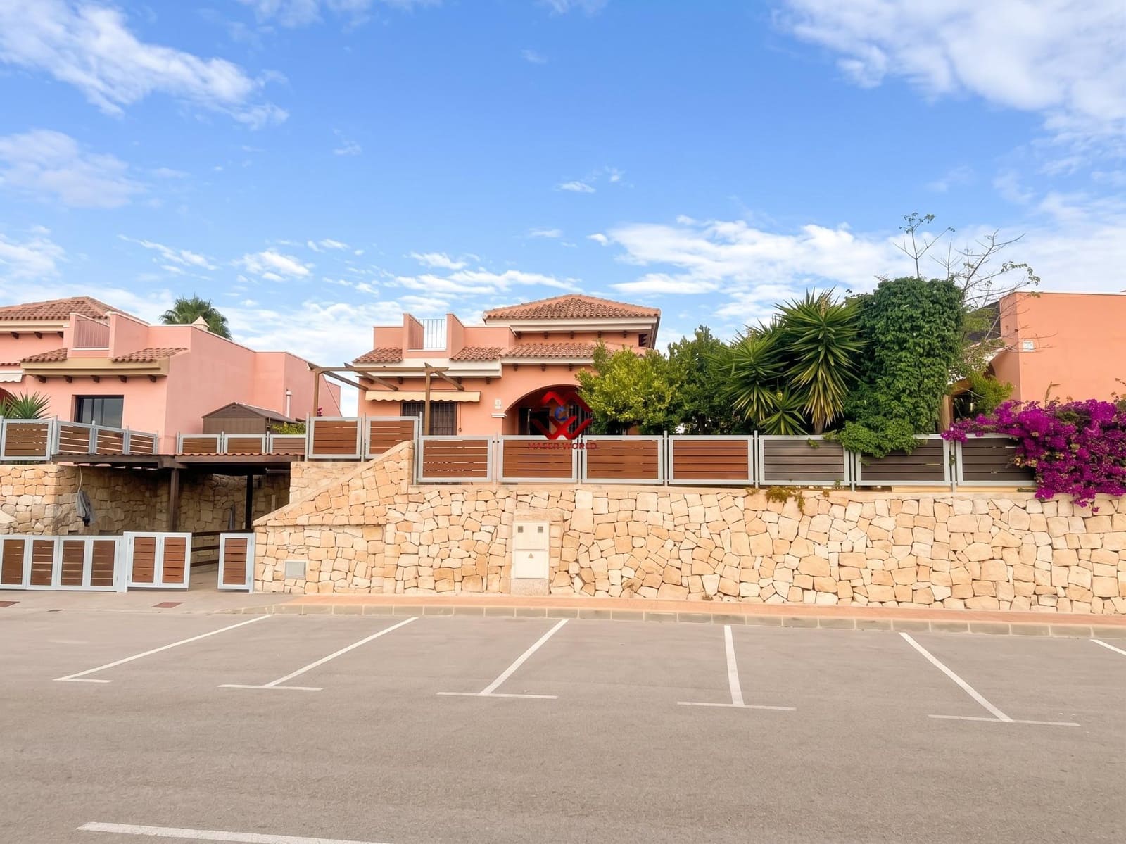 Chalet de 3 habitaciones en Cartagena en venta con piscina garaje - 419.900 € (Ref: 10168721)
