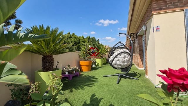 4 quarto Moradia para venda em Pilar de la Horadada com garagem - 359 000 € (Ref: 10168722)