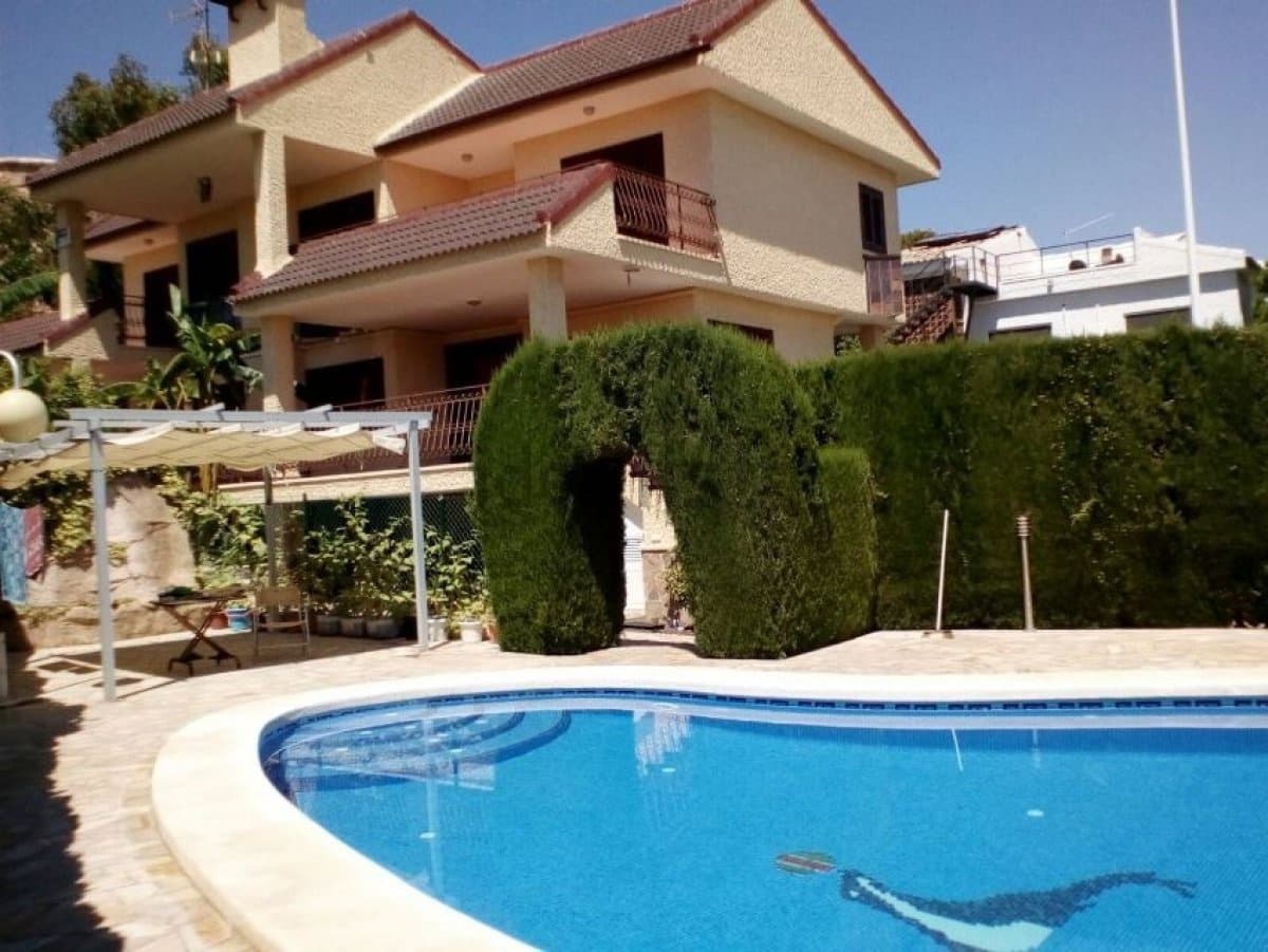 5 bedroom Villa for sale in Puerto de Mazarron with pool garage - € 799,900 (Ref: 4219860)