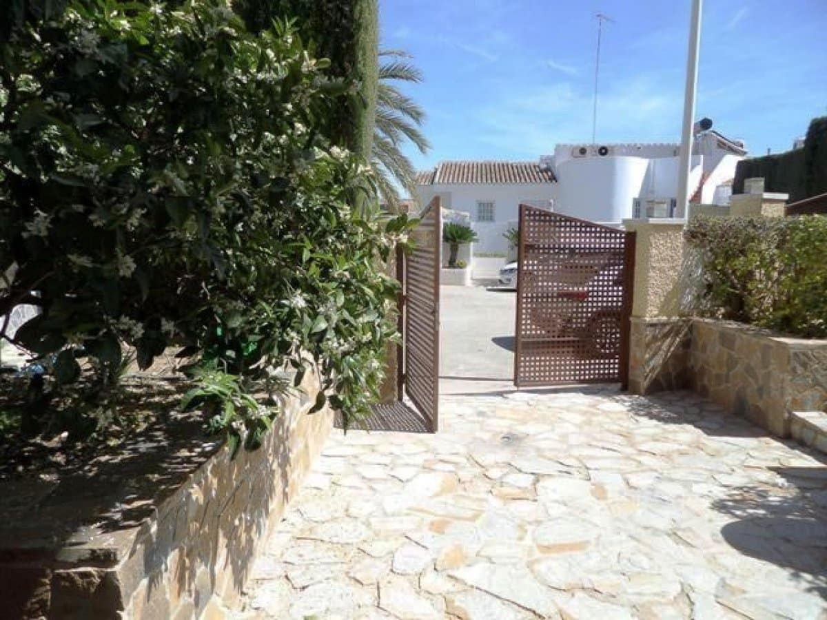 5 bedroom Villa for sale in Puerto de Mazarron with pool garage - € 799,900 (Ref: 4219860)