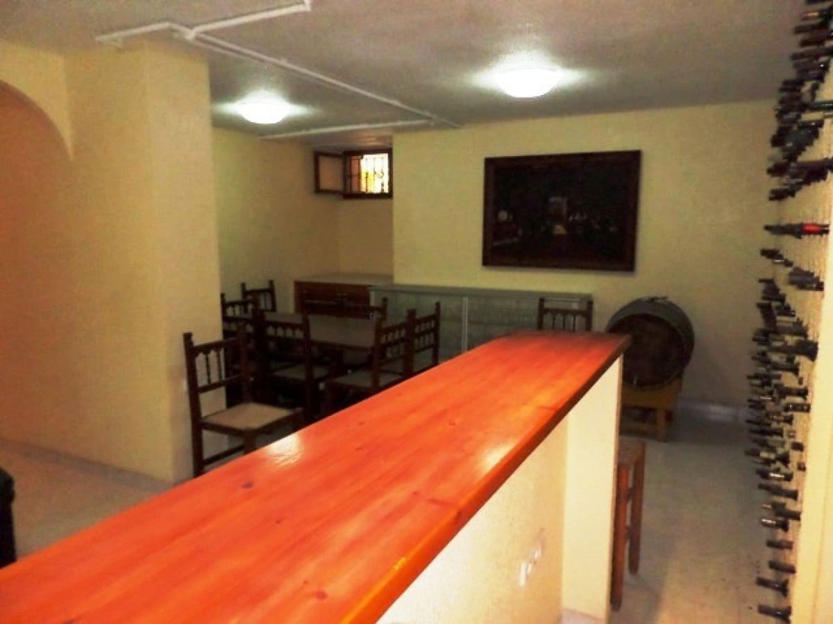 5 bedroom Villa for sale in Puerto de Mazarron with pool garage - € 799,900 (Ref: 4219860)