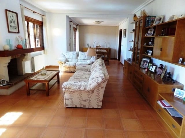 5 slaapkamer Villa te koop in Puerto de Mazarron met zwembad garage - € 589.000 (Ref: 4219860)