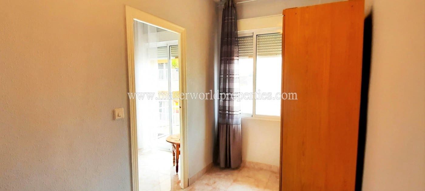 Apartamento de 2 habitaciones en Puerto de Mazarron en venta - 89.900 € (Ref: 6682363)