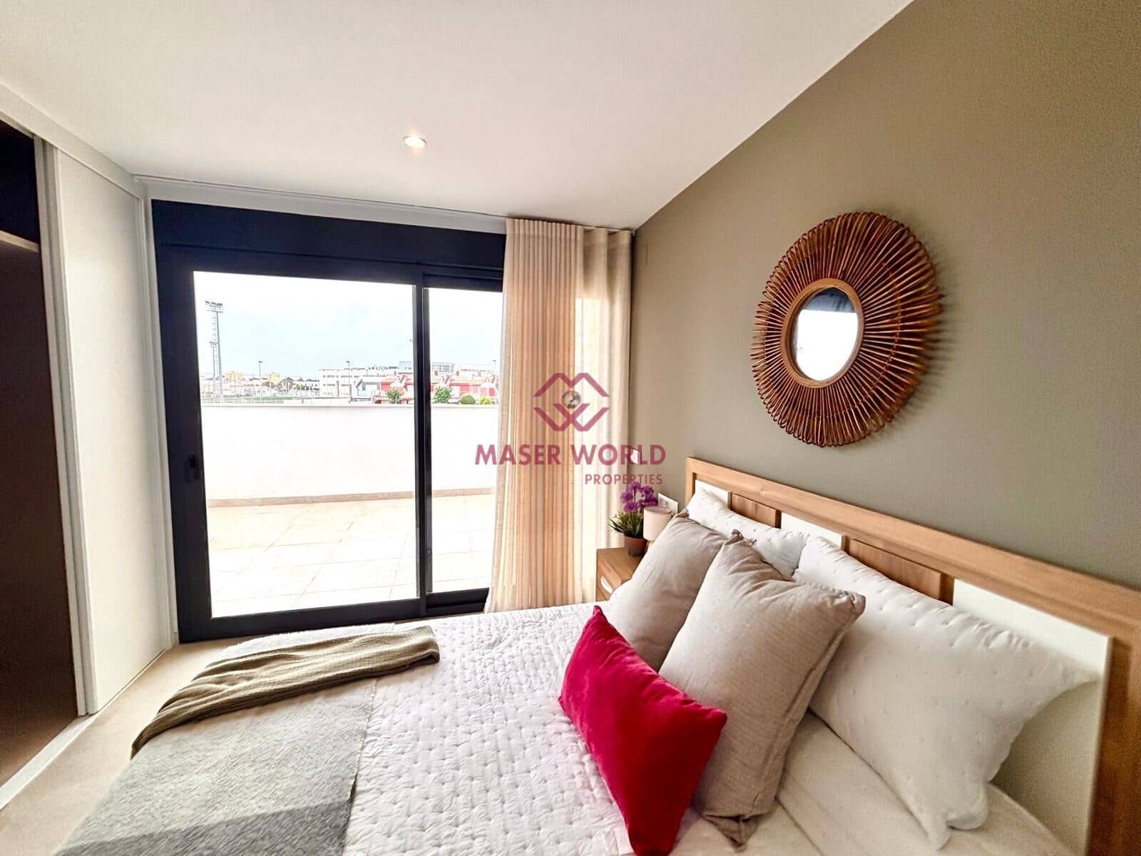 3 bedroom Villa for sale in Santiago de la Ribera with pool - € 350,000 (Ref: 7104340)