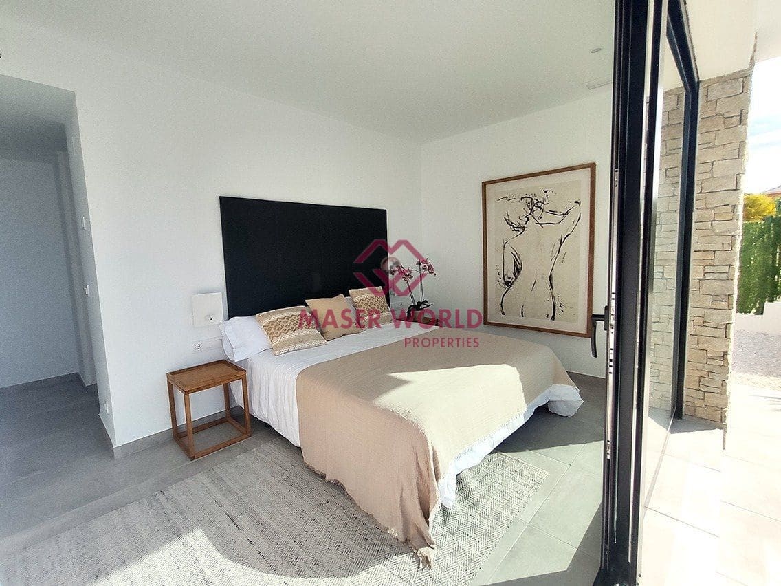 3 bedroom Villa for sale in Calasparra with pool - € 355,000 (Ref: 7664893)