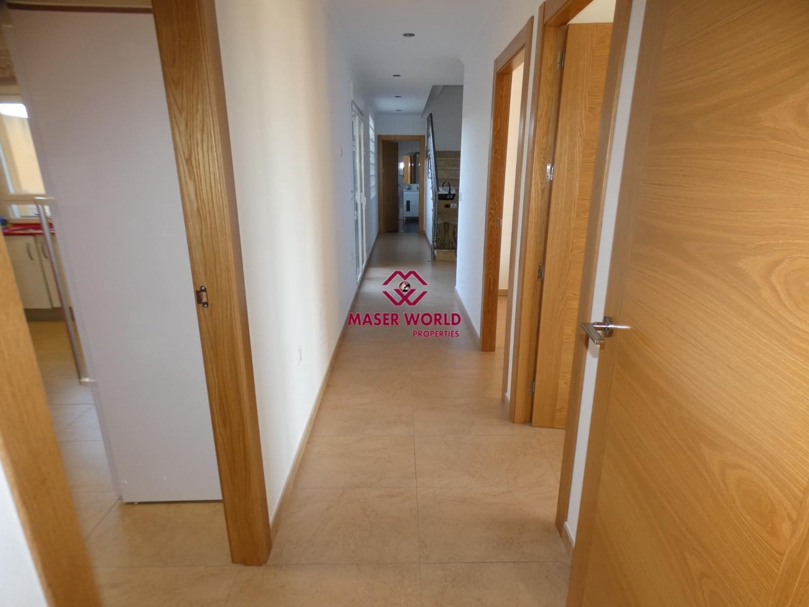 3 slaapkamer Villa te koop in El Pareton met garage - € 255.000 (Ref: 7860429)