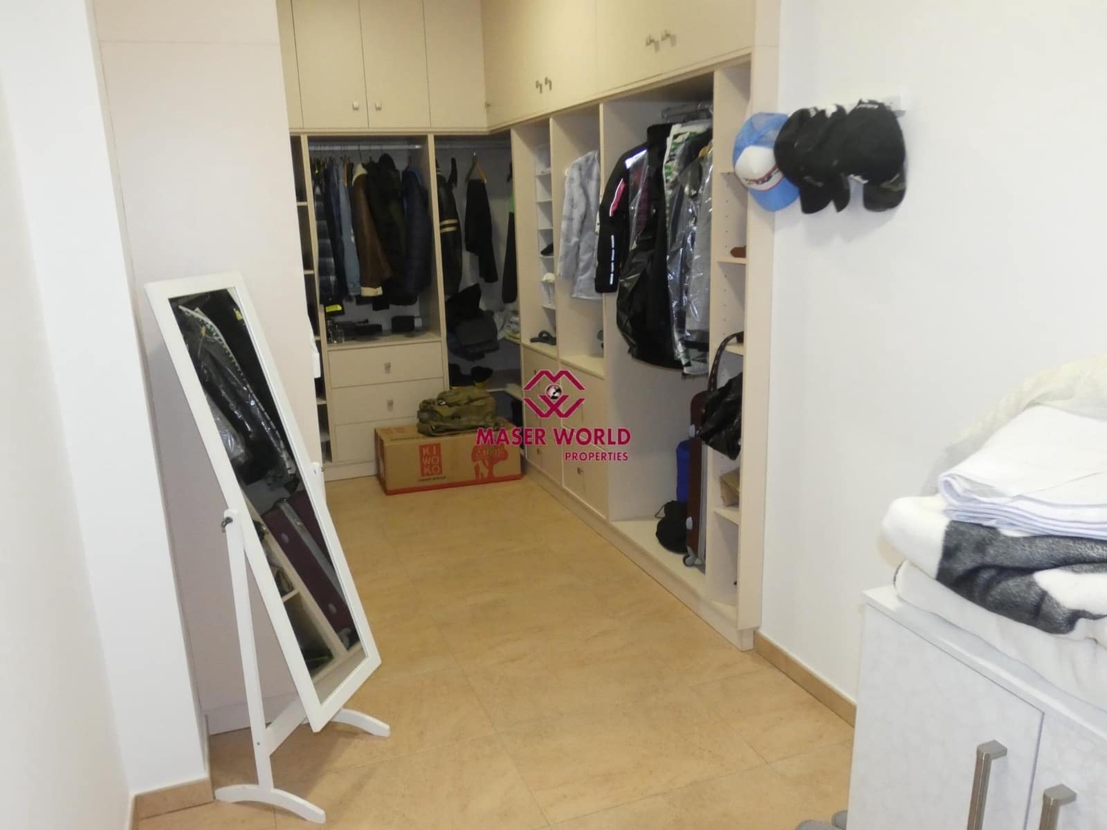 3 slaapkamer Villa te koop in El Pareton met garage - € 255.000 (Ref: 7860429)