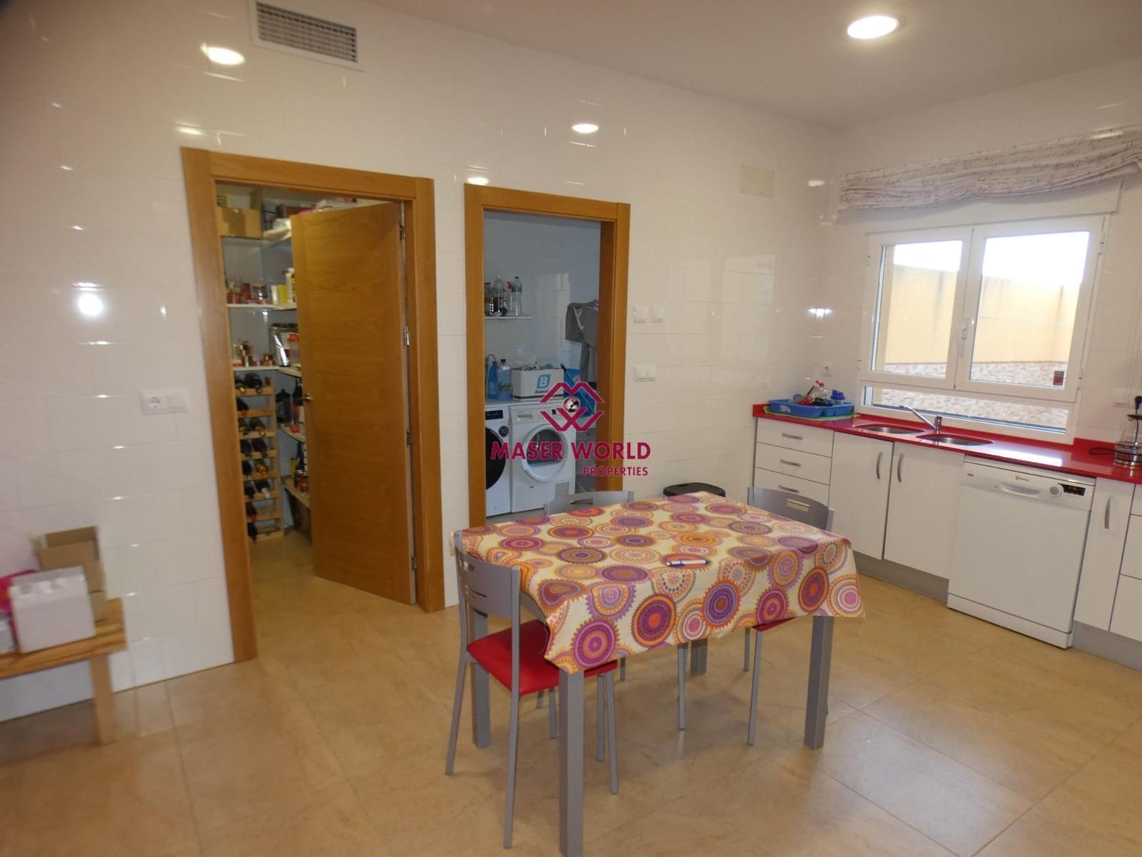 3 slaapkamer Villa te koop in El Pareton met garage - € 255.000 (Ref: 7860429)