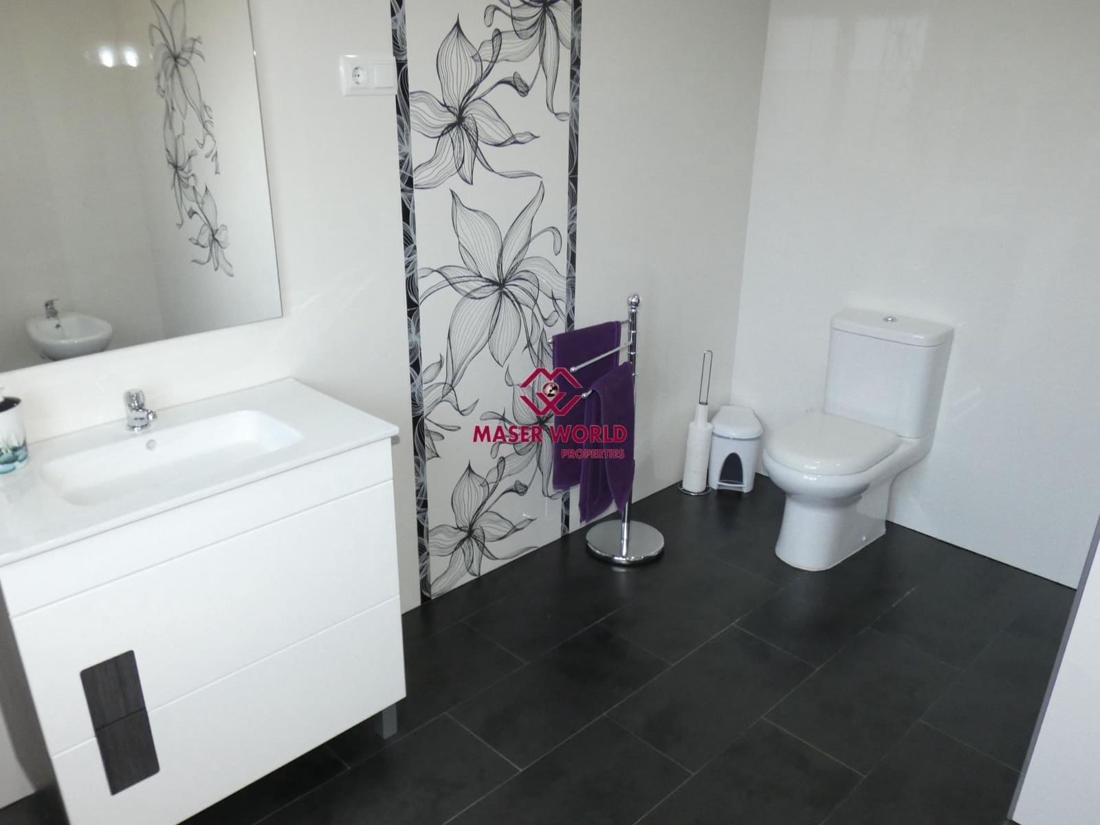 3 slaapkamer Villa te koop in El Pareton met garage - € 255.000 (Ref: 7860429)