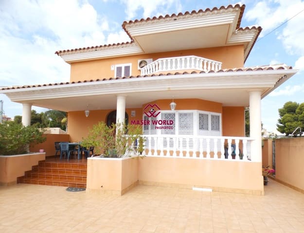 5 makuuhuone Huvila myytävänä paikassa Puerto de Mazarron, Mazarrón mukana 
autotalli - 410 000 € (Ref: 7877440)