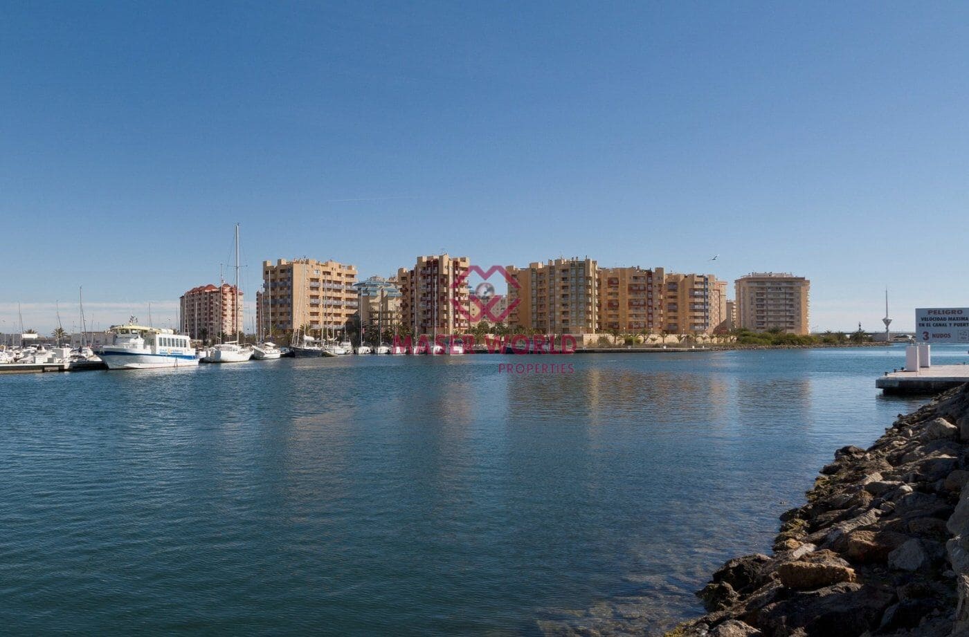 3 soverom Leilighet til salgs i La Manga del Mar Menor med svømmebasseng garasje - € 240 052 (Ref: 7961253)