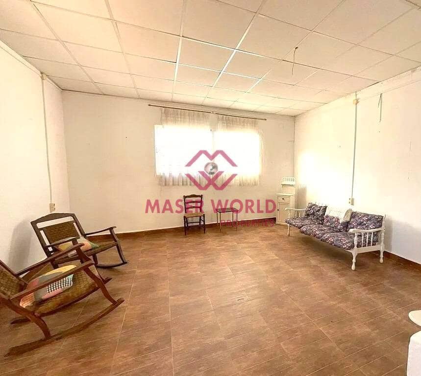 4 soveværelse Finca/Landehus til salg i La Majada med swimmingpool - € 267.000 (Ref: 8131249)