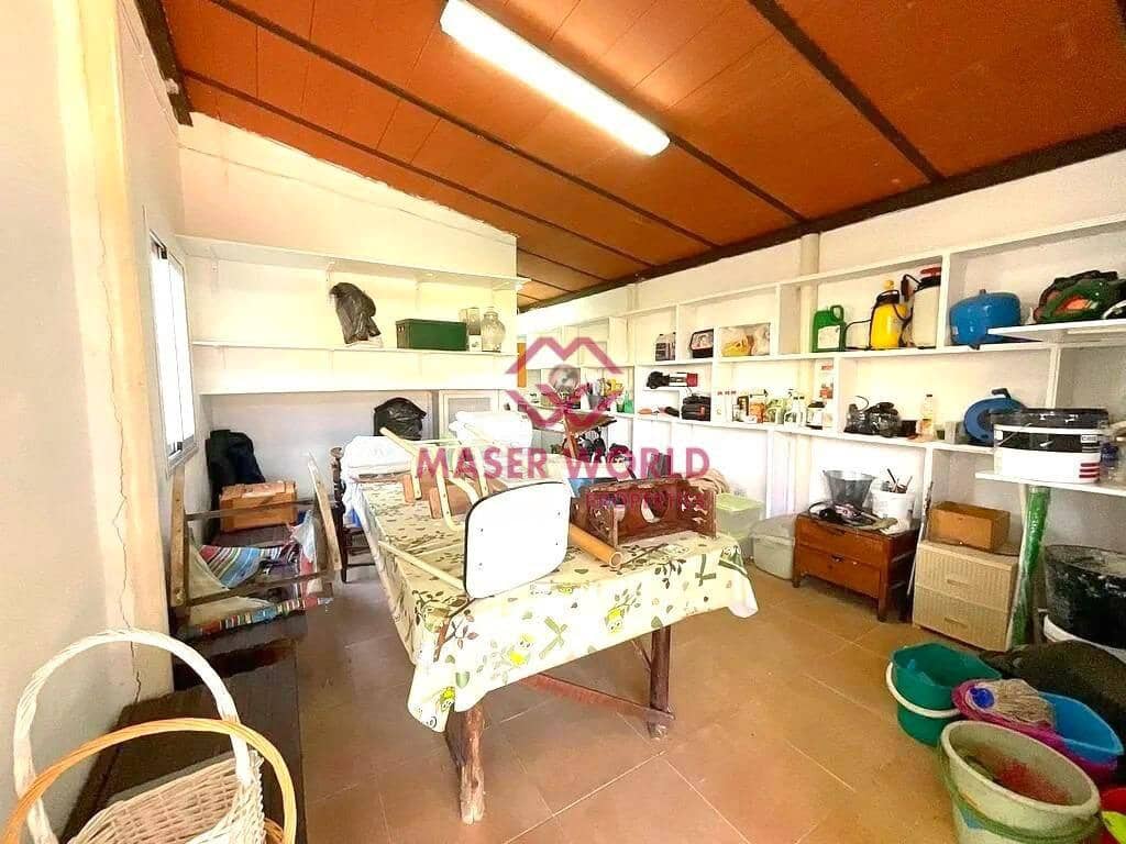 4 soveværelse Finca/Landehus til salg i La Majada med swimmingpool - € 267.000 (Ref: 8131249)