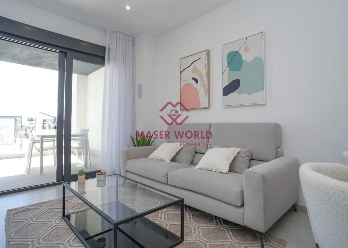 3 soveværelse Penthouse til salg i Torrevieja med swimmingpool - € 540.000 (Ref: 8253959)