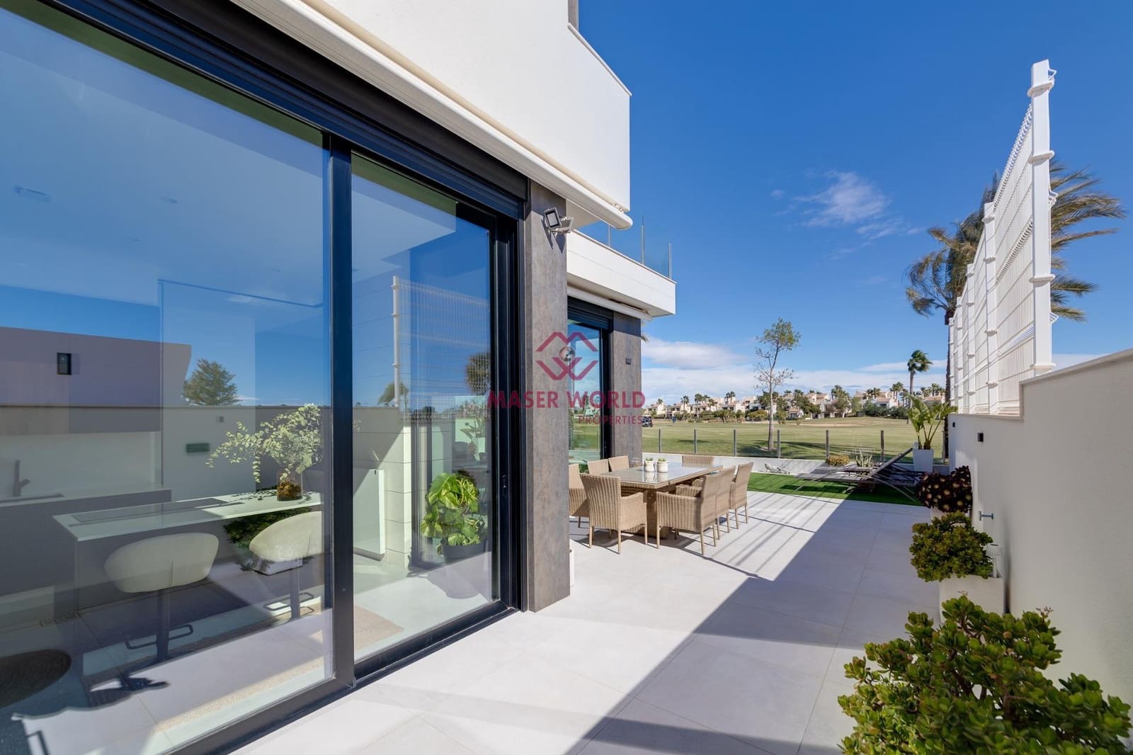 3 bedroom Villa for sale in Pilar de la Horadada with pool - € 535,000 (Ref: 8302990)