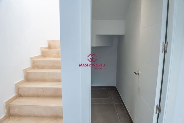 3 Zimmer Villa zu verkaufen in Los Alcázares mit Pool Garage - 445.000 € (Ref: 8377710)