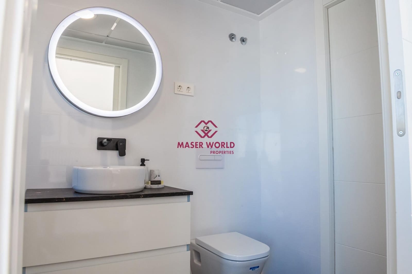 3 Zimmer Villa zu verkaufen in Los Alcazares mit Pool Garage - 445.000 € (Ref: 8377710)