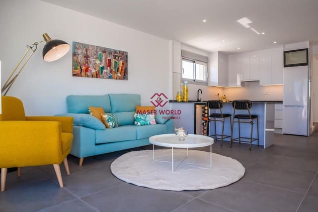 3 soverom Villa til salgs i Los Alcázares med svømmebasseng garasje - € 395 000 (Ref: 8377710)