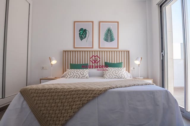 3 Zimmer Villa zu verkaufen in Los Alcázares mit Pool Garage - 445.000 € (Ref: 8377710)