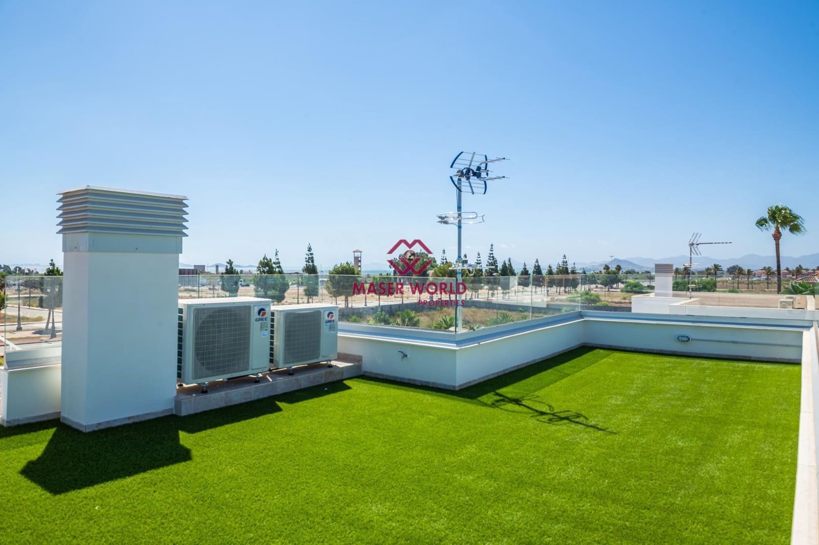 3 Zimmer Villa zu verkaufen in Los Alcazares mit Pool Garage - 445.000 € (Ref: 8377710)