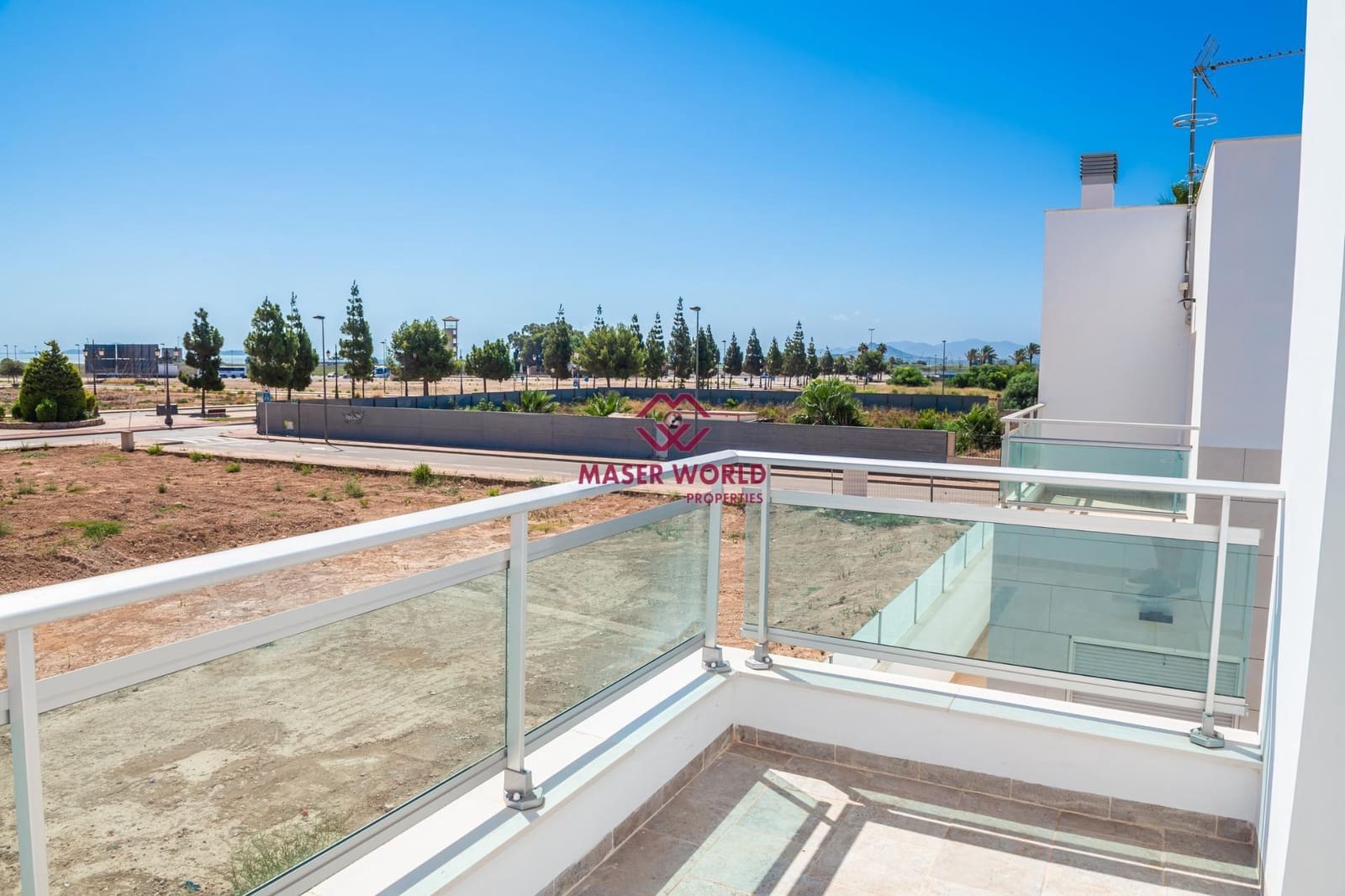 3 Zimmer Villa zu verkaufen in Los Alcazares mit Pool Garage - 445.000 € (Ref: 8377710)