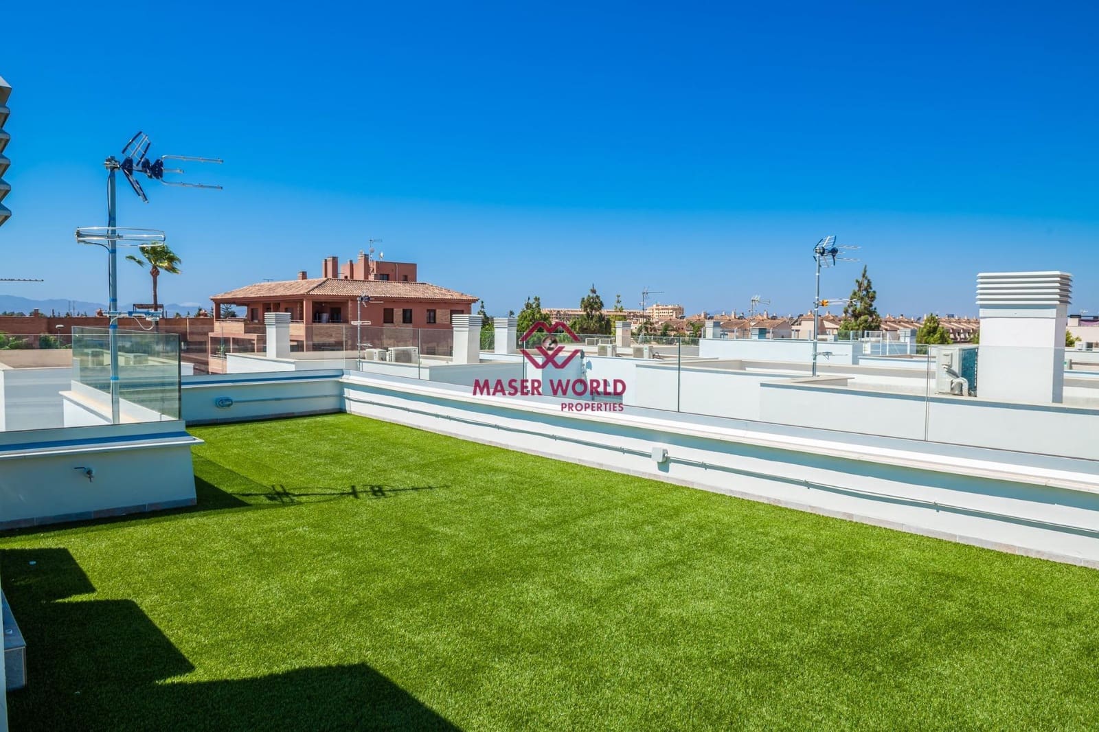 3 Zimmer Villa zu verkaufen in Los Alcazares mit Pool Garage - 445.000 € (Ref: 8377710)