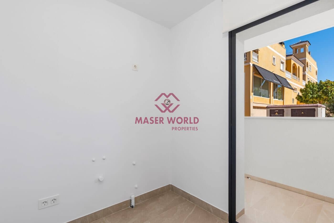 2 bedroom Apartment for sale in Benijofar with pool garage - € 330,000 (Ref: 8398469)