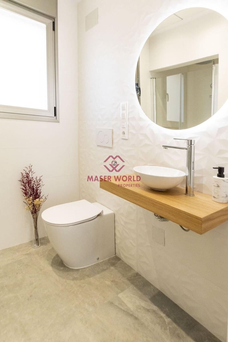 3 bedroom Villa for sale in Pilar de la Horadada with pool - € 474,900 (Ref: 8398481)