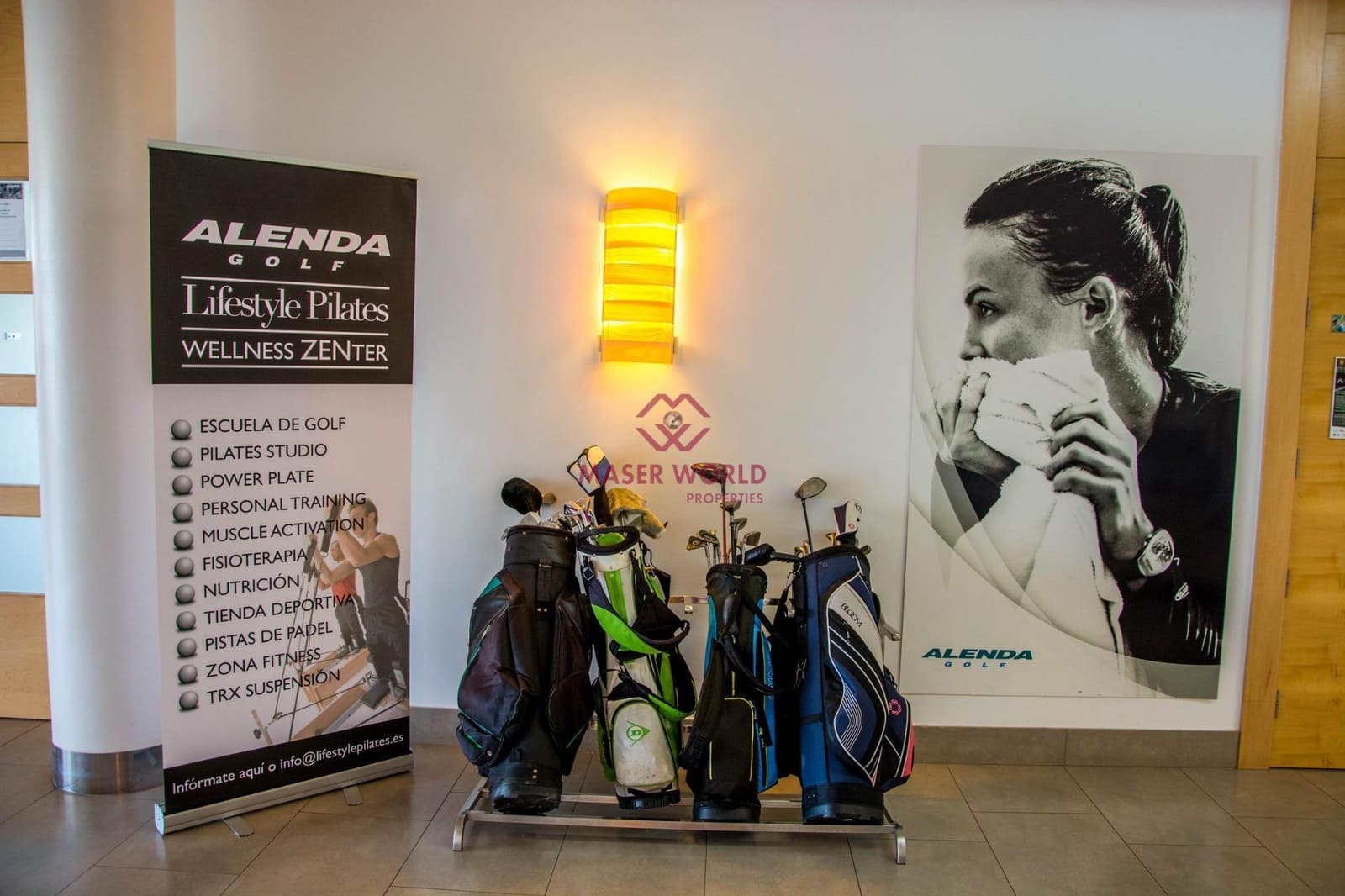 3 quarto Penthouse para venda em Monforte del Cid com piscina - 280 000 € (Ref: 8445704)