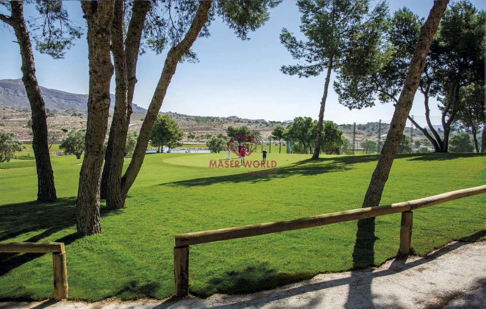 3 quarto Penthouse para venda em Monforte del Cid com piscina - 280 000 € (Ref: 8445704)