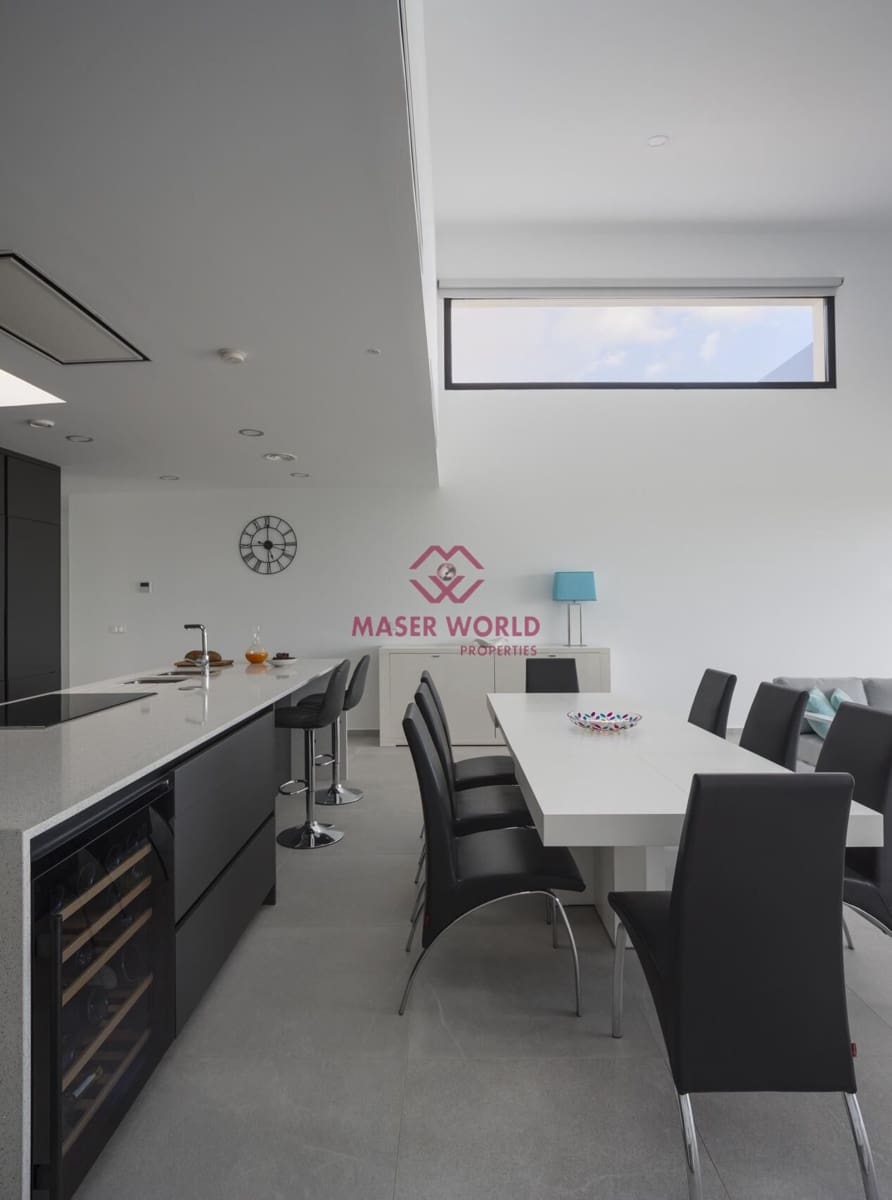 4 Zimmer Villa zu verkaufen in Banos y Mendigo mit Pool Garage - 964.000 € (Ref: 8452466)