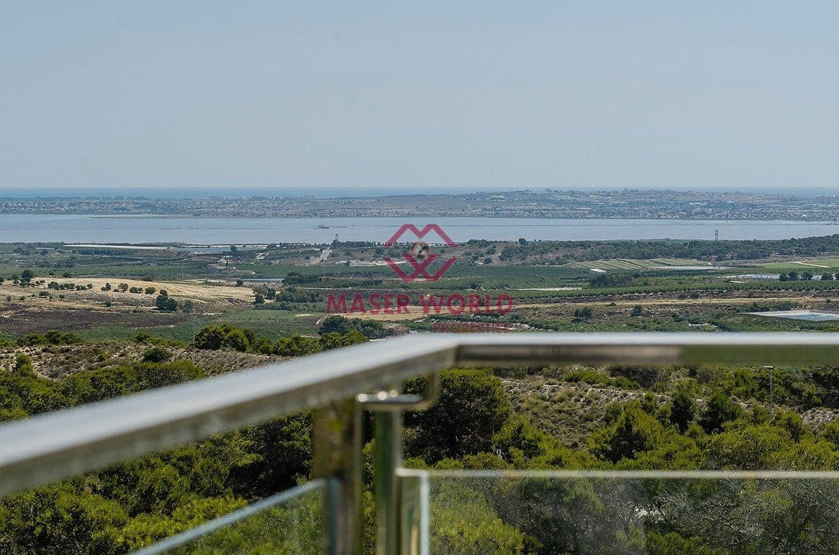 2 soverom Bungalow til salgs i San Miguel de Salinas med svømmebasseng - € 375 000 (Ref: 8460422)