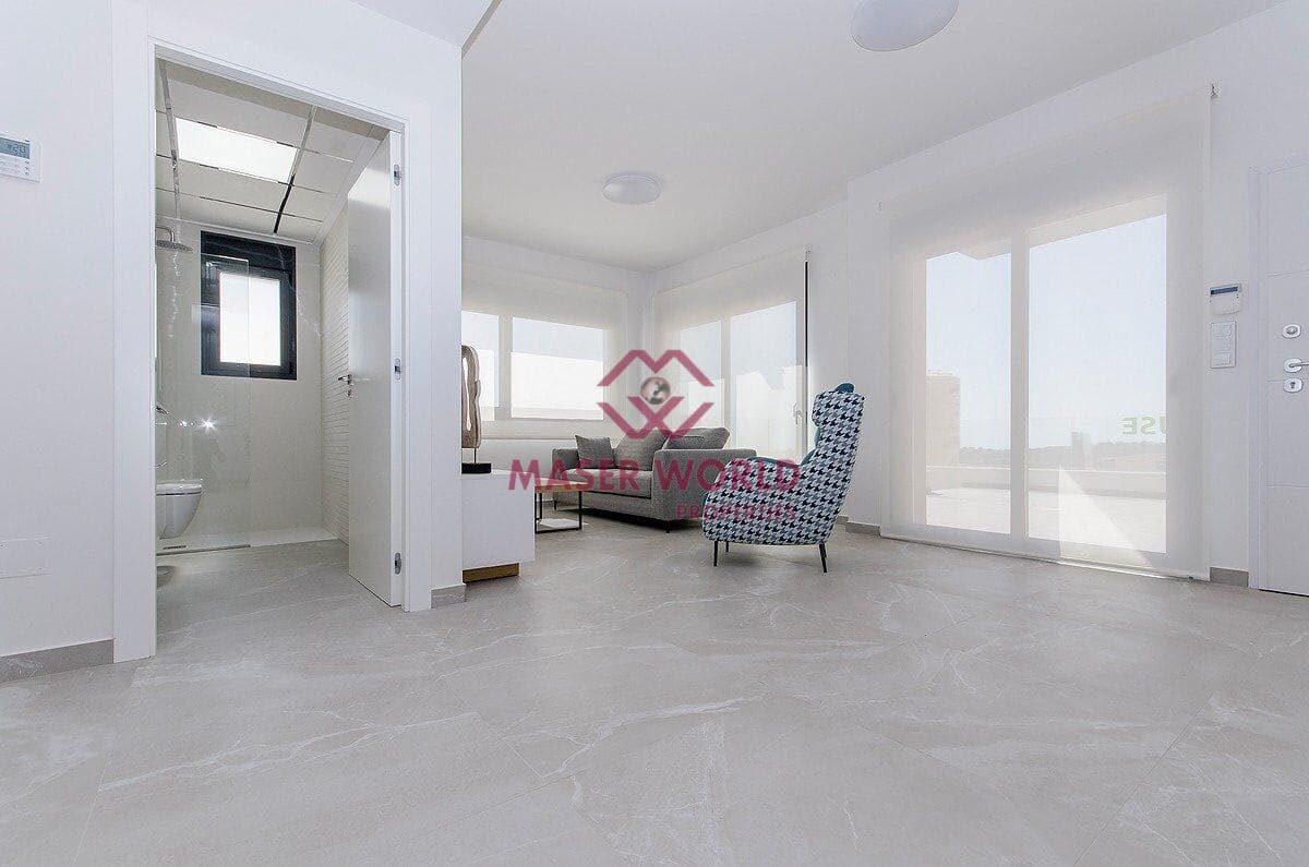 2 soverom Bungalow til salgs i San Miguel de Salinas med svømmebasseng - € 375 000 (Ref: 8460422)