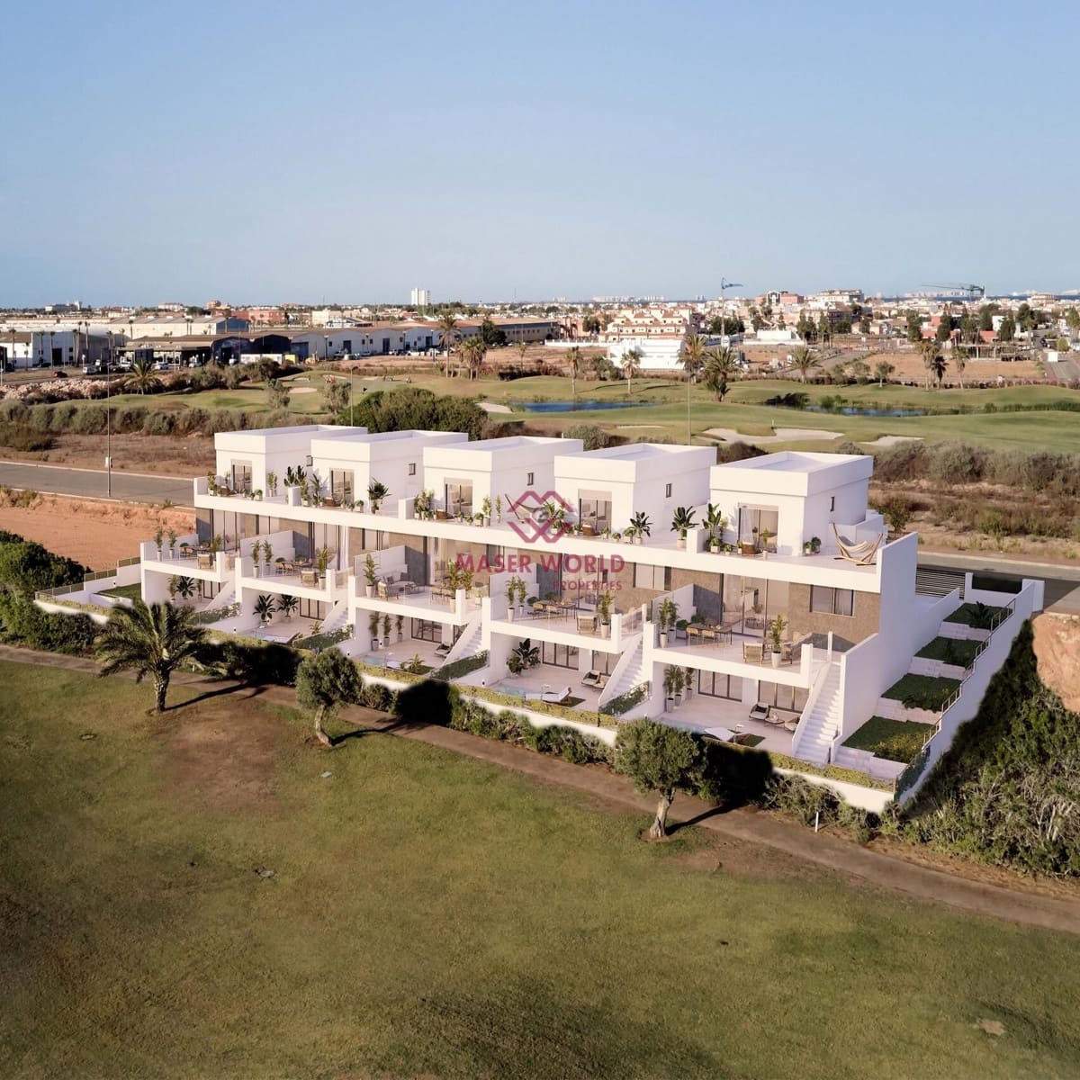 3 soverom Rekkehus til salgs i Los Alcazares med svømmebasseng garasje - € 720 000 (Ref: 8570504)