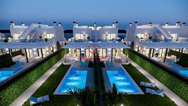 3 sypialnia Willa na sprzedaż w Los Alcázares z basenem garażem - 1 390 000 € (Ref: 8645320)