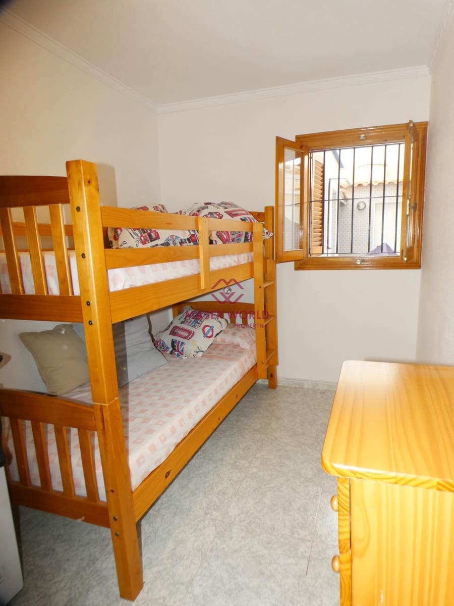 5 bedroom Apartment for sale in Puerto de Mazarron - € 220,000 (Ref: 8706039)