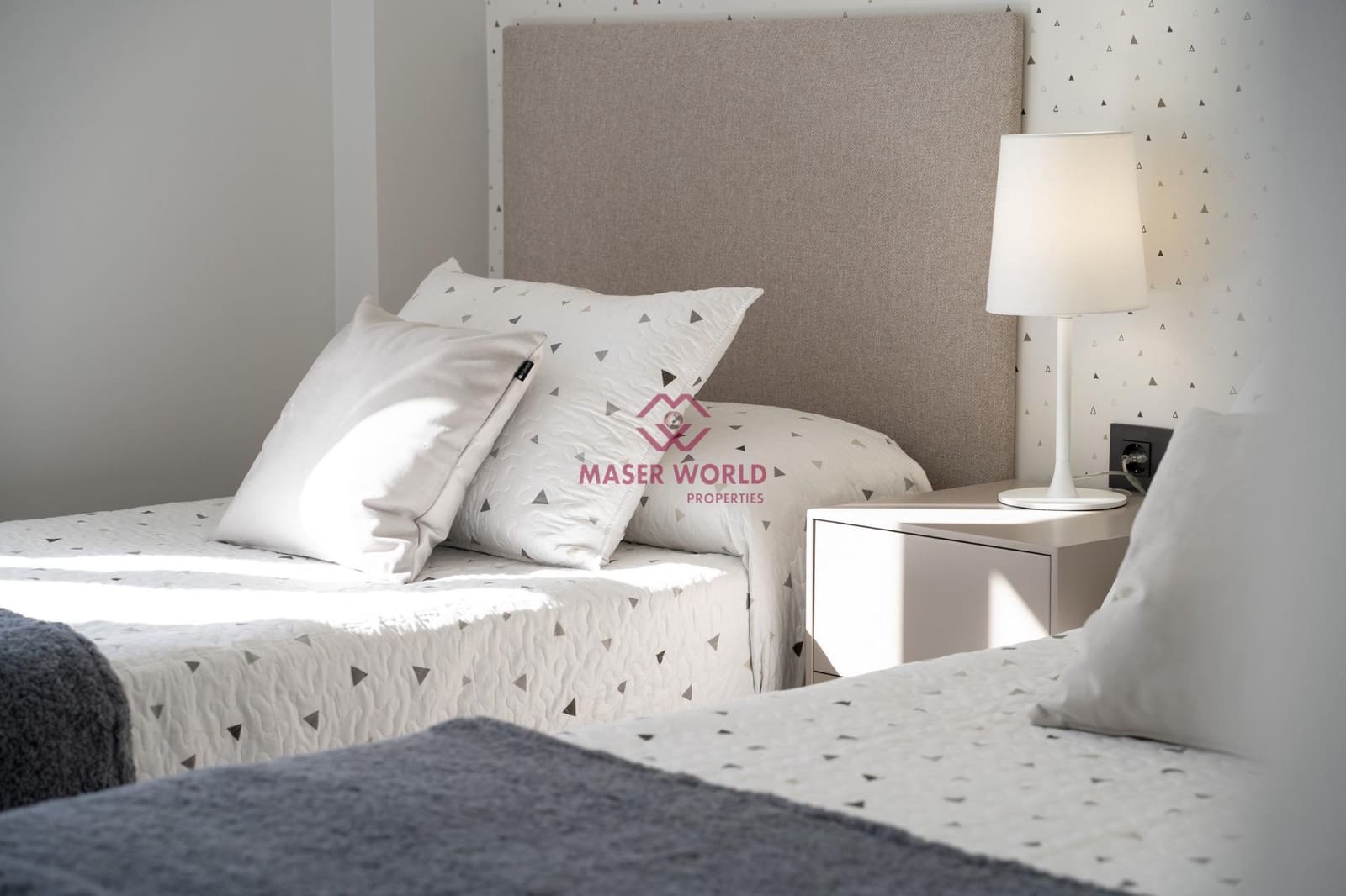 3 bedroom Bungalow for sale in Pilar de la Horadada with pool - € 305,000 (Ref: 8792692)