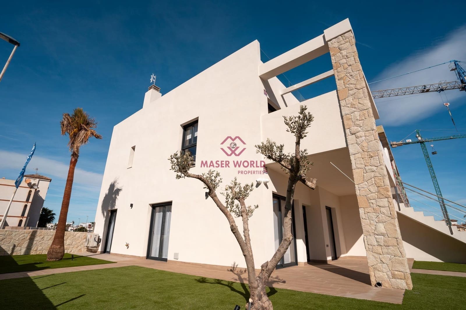 2 bedroom Bungalow for sale in Pilar de la Horadada with pool - € 330,000 (Ref: 8792693)