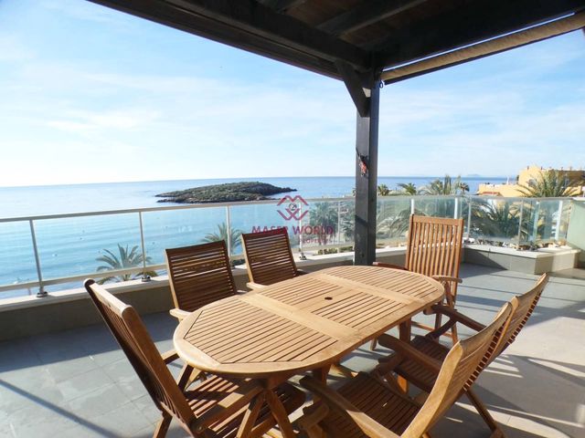 3 makuuhuone Kattohuoneisto myytävänä paikassa Isla Plana, Cartagena mukana 
autotalli - 450 000 € (Ref: 8792697)