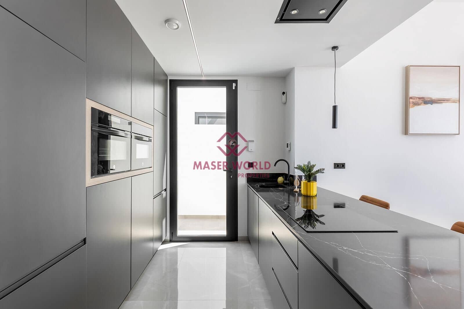 3 sypialnia Willa na sprzedaż w Torrevieja z basenem - 700 000 € (Ref: 8836732)