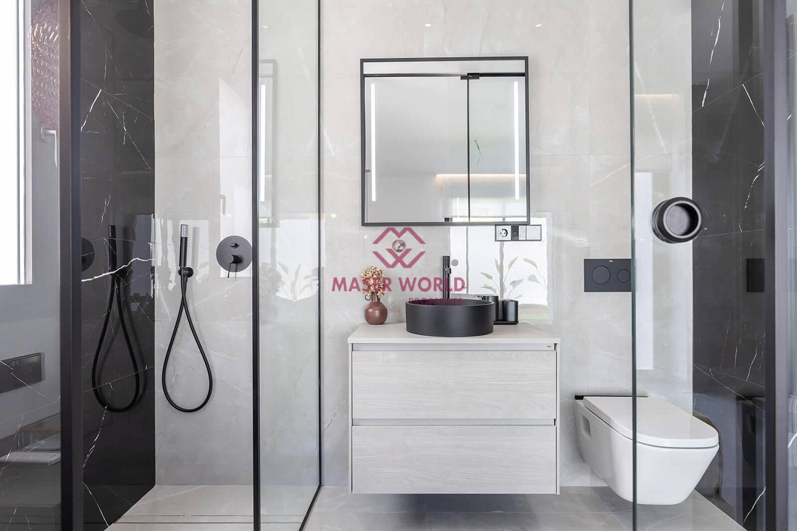 3 sypialnia Willa na sprzedaż w Torrevieja z basenem - 700 000 € (Ref: 8836732)