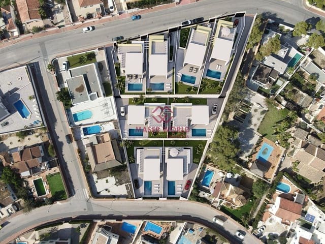 3 sypialnia Willa na sprzedaż w Los Balcones - Los Altos, Torrevieja z basenem - 700 000 € (Ref: 8836732)