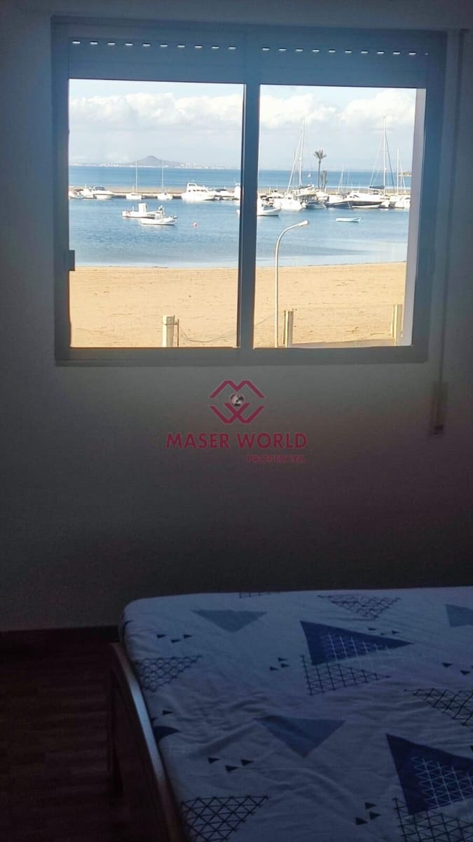 Piso de 3 habitaciones en La Manga del Mar Menor en venta con piscina - 185.000 € (Ref: 8929942)