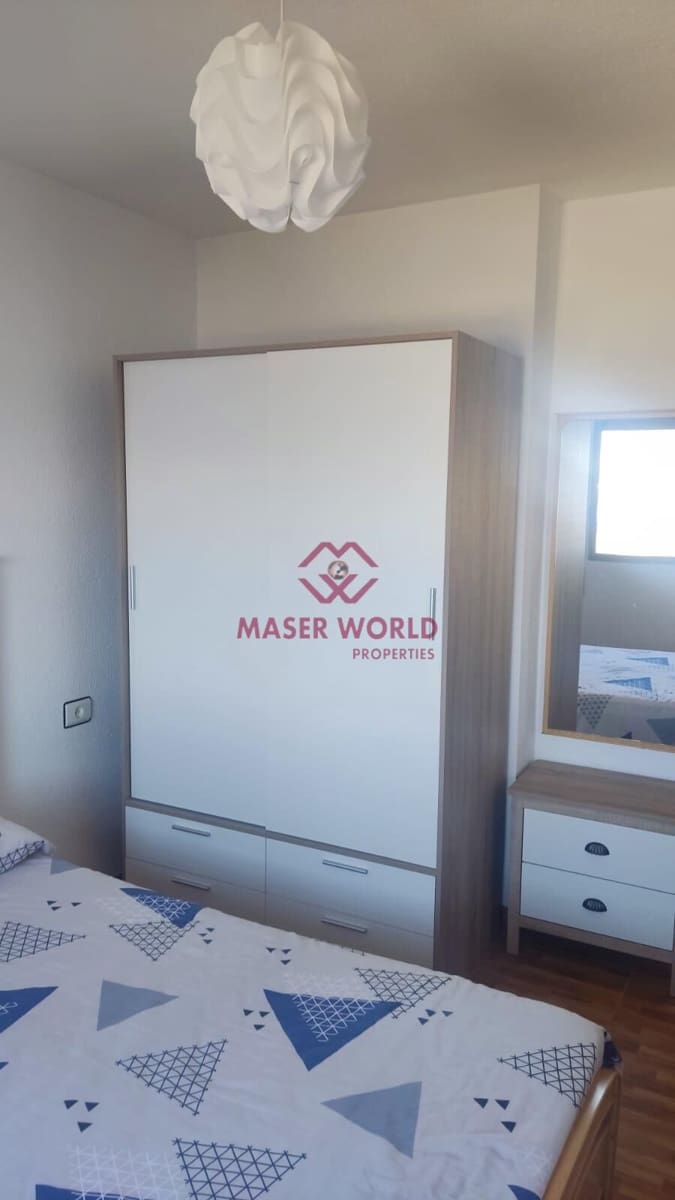 Piso de 3 habitaciones en La Manga del Mar Menor en venta con piscina - 185.000 € (Ref: 8929942)