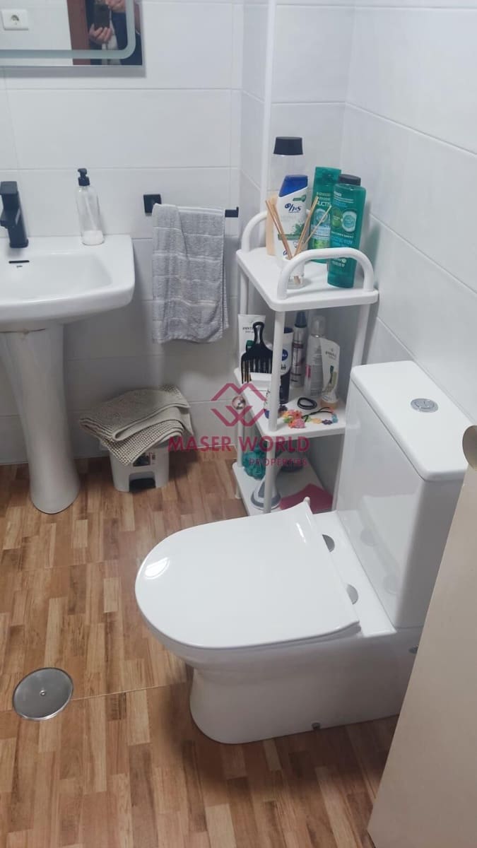 Piso de 3 habitaciones en La Manga del Mar Menor en venta con piscina - 185.000 € (Ref: 8929942)