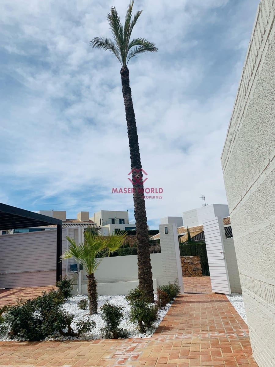 2 sypialnia Dom szeregowy na sprzedaż w La Peraleja Golf Resort z basenem - 298 000 € (Ref: 8948701)