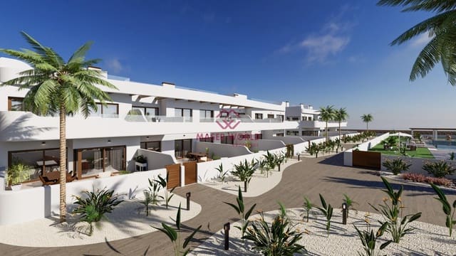 3 soverom Bungalow til salgs i Los Alcázares med svømmebasseng - € 359 000 (Ref: 8948706)