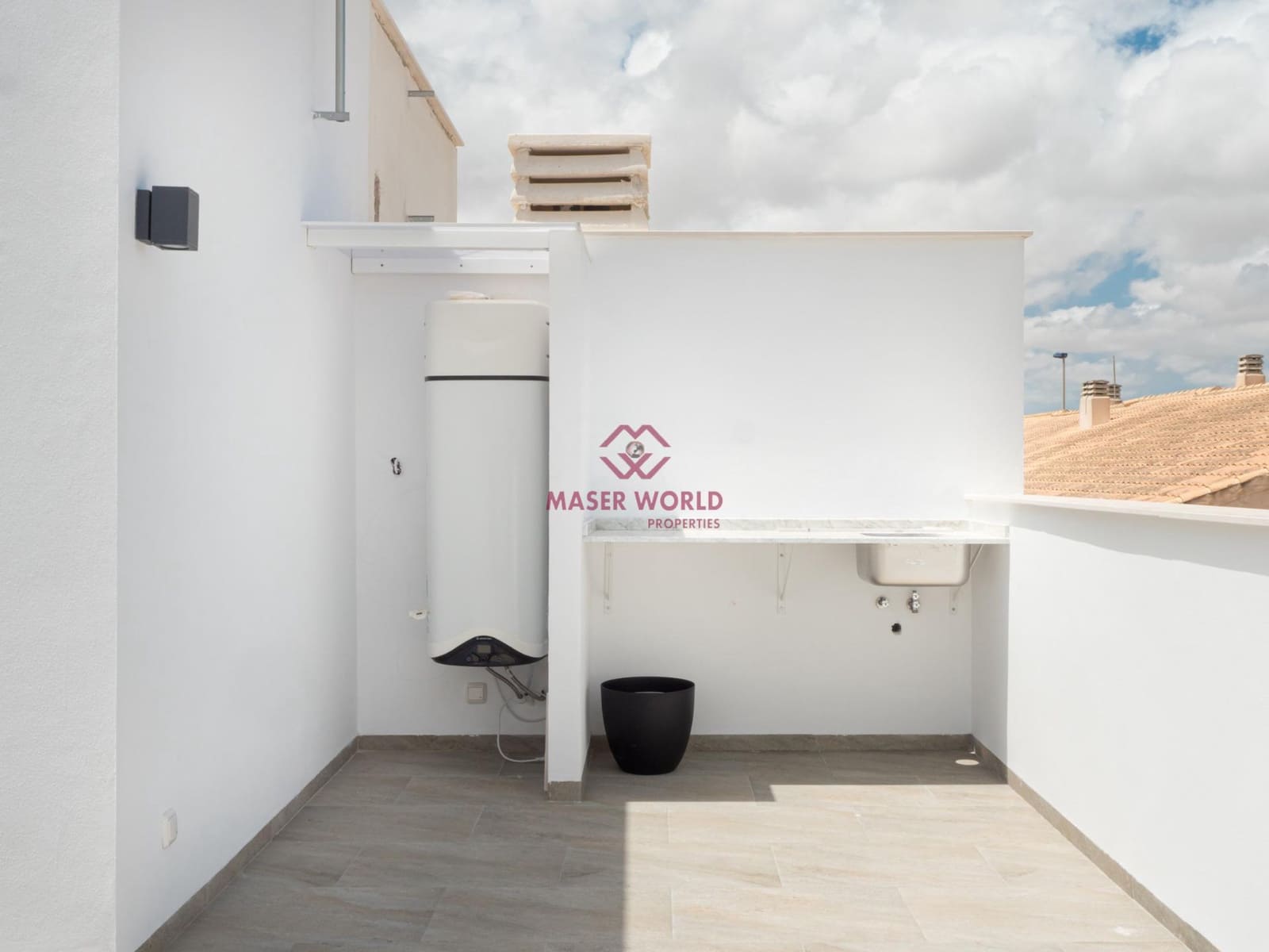 3 bedroom Villa for sale in San Pedro del Pinatar with pool - € 465,000 (Ref: 9005408)